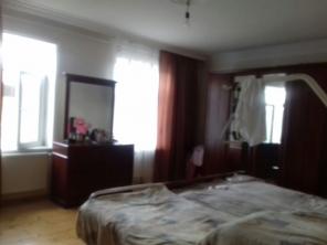 Обменяю двухэтажный дом в Баку на жилье в Москве.